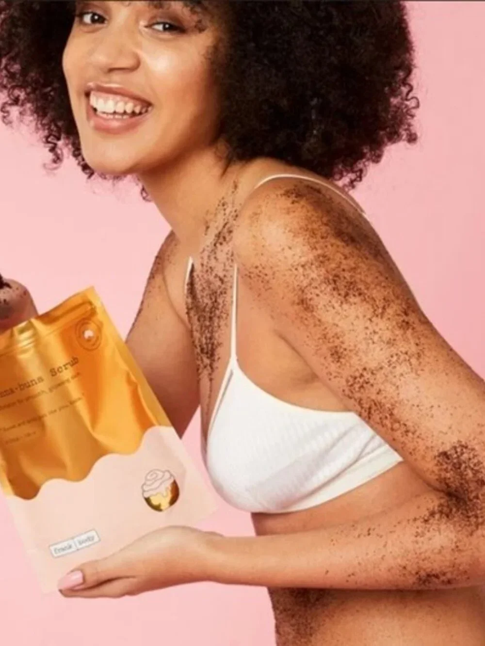 NEW Frank Body Cinna-buns Scrub